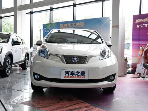 Venucia Chenfeng — China electric EV for export — photo 2