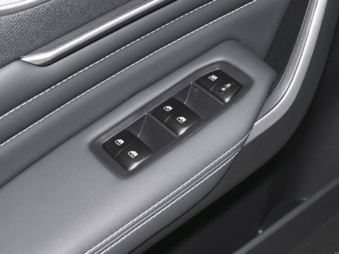 Venucia Qi Chen DaV DD-i — China electric EV for export — photo 14