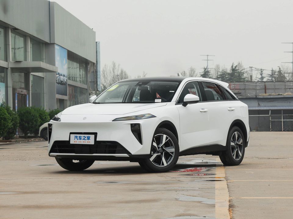 Venucia V DD-i — China plug-in hybrid EV for export