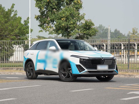 Venucia Big V FCEV — China electric EV for export — photo 3