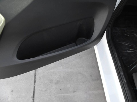 Venucia e30 — China electric EV for export — photo 14
