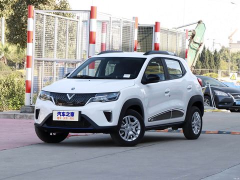Venucia Qi Chene30 — China electric EV for export — photo 8