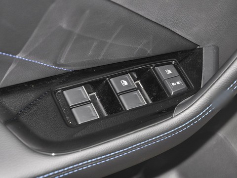 Venucia T60 EV — China electric EV for export — photo 14