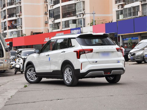 Venucia T60 EV — China electric EV for export — photo 5