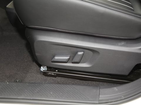 Venucia Qi ChenVX6 — China electric EV for export — photo 13