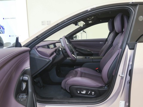Xiaomi SU7 — China electric EV for export — photo 9