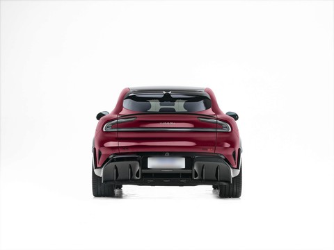 Xiaomi YU7 — China electric EV for export — photo 6
