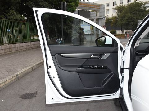 XPeng Xiao PengG3 — China electric EV for export — photo 11