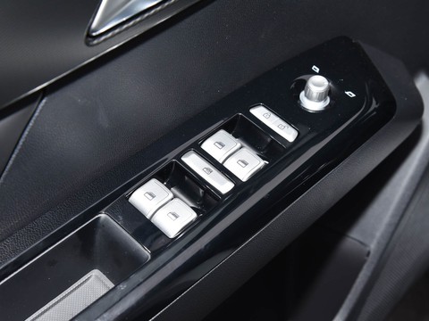 XPeng G3 — China electric EV for export — photo 14