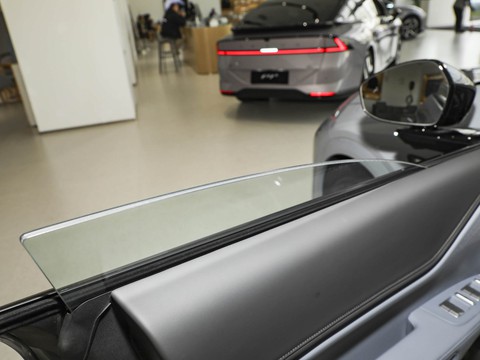 XPeng G6 — China electric EV for export — photo 12