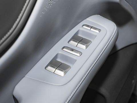XPeng Xiao PengG6 — China electric EV for export — photo 14