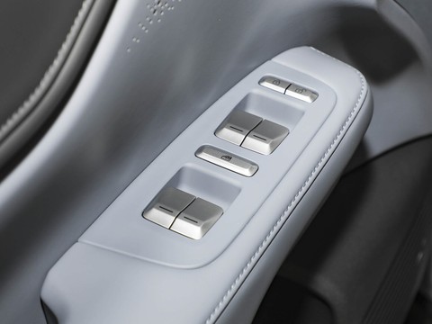 XPeng G6 — China electric EV for export — photo 14