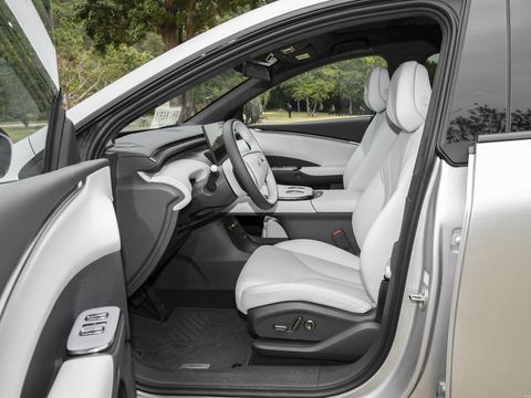 XPeng Xiao PengG7 — China electric EV for export — photo 9
