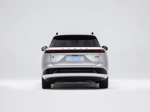 XPeng G9 — China electric EV for export — photo 6