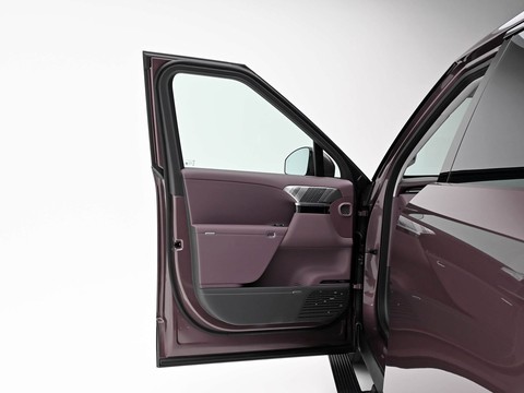 XPeng GX — China electric EV for export — photo 11