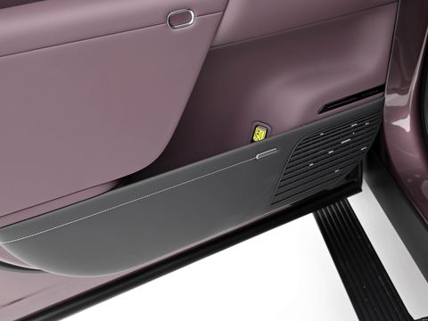 XPeng Xiao PengGX — China electric EV for export — photo 16