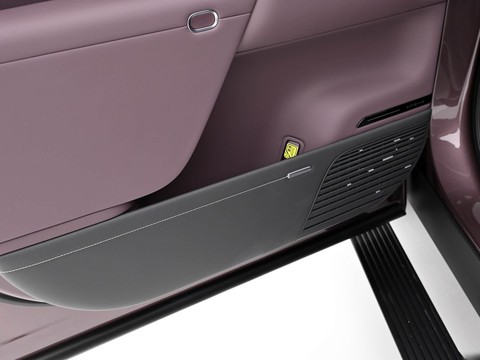 XPeng GX — China electric EV for export — photo 16