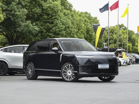 XPeng GX — China electric EV for export — photo 3