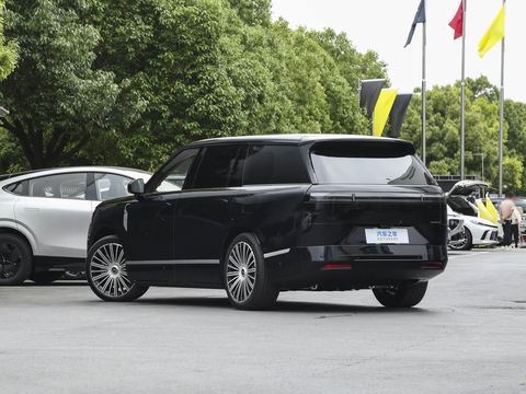 XPeng Xiao PengGX — China electric EV for export — photo 5