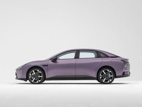 XPeng MONA M03 — China electric EV for export — photo 4