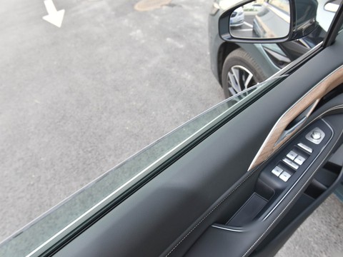 XPeng P5 — China electric EV for export — photo 12