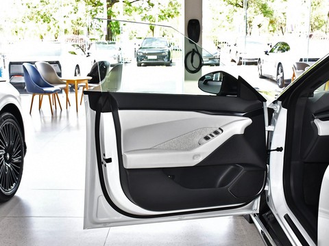 XPeng P7 — China electric EV for export — photo 15