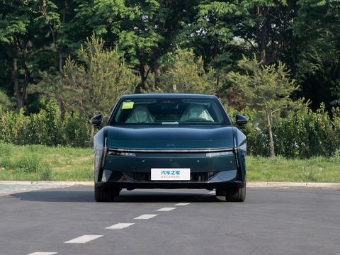 XPeng Xiao PengP7 — China electric EV for export — photo 2