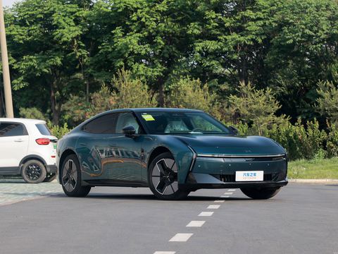 XPeng Xiao PengP7 — China electric EV for export — photo 3