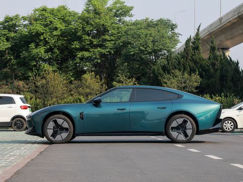 XPeng Xiao PengP7 — China electric EV for export — photo 4