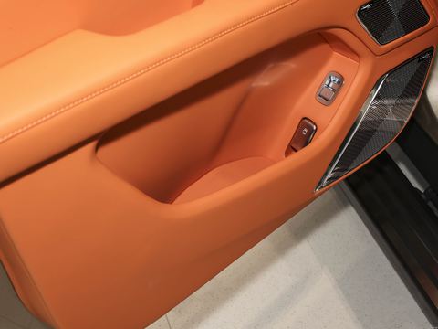 Yangwang Yang WangU8 L — China electric EV for export — photo 16