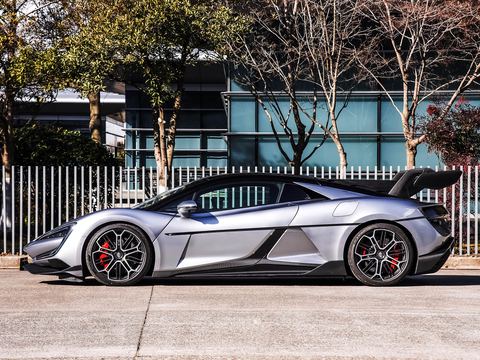 Yangwang Yang WangU9 — China electric EV for export — photo 4
