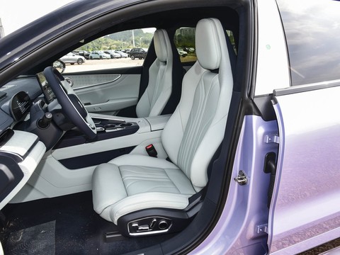 Zeekr 001 — China electric EV for export — photo 10
