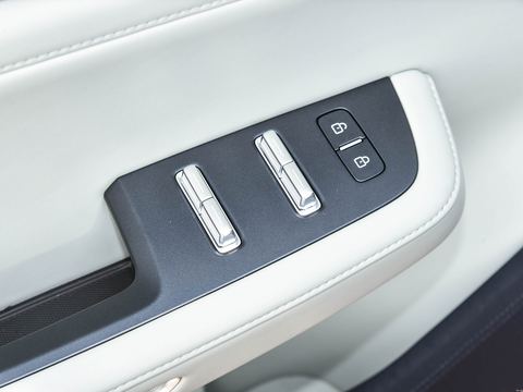Zeekr Ji Ke001 — China electric EV for export — photo 13