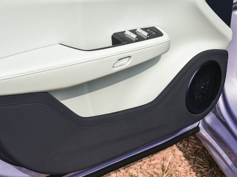 Zeekr 001 — China electric EV for export — photo 15