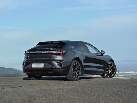 Zeekr 001 — China electric EV for export — photo 7