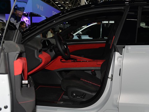 Zeekr 001 FR — China electric EV for export — photo 4