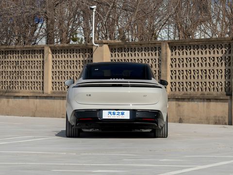 Zeekr Ji Ke007 — China electric EV for export — photo 6