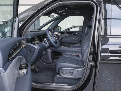 Zeekr 009 — China electric EV for export — photo 9