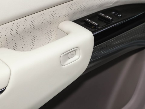 Zeekr 7X — China electric EV for export — photo 13