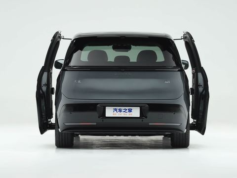 Zeekr Ji KeMIX — China electric EV for export — photo 6
