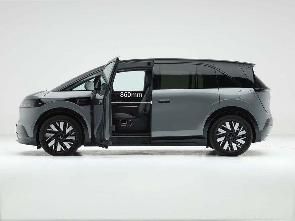 Zeekr MIX — China electric EV for export